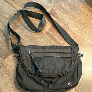 Lululemon All Night Festival Bag